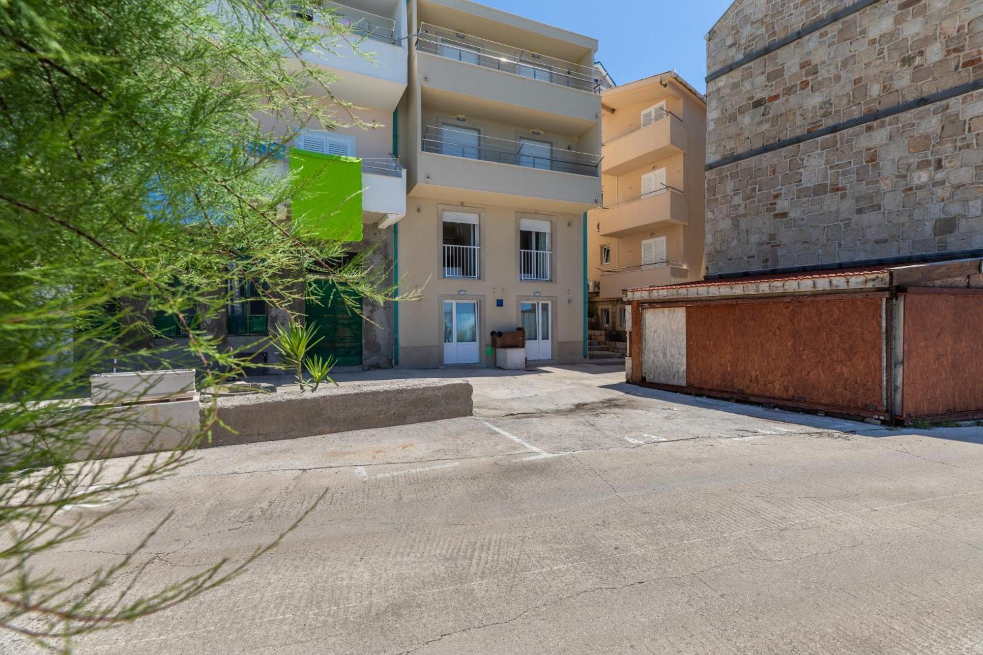 Apartments By The Sea Drasnice, Makarska - 6697 Kültér fotó